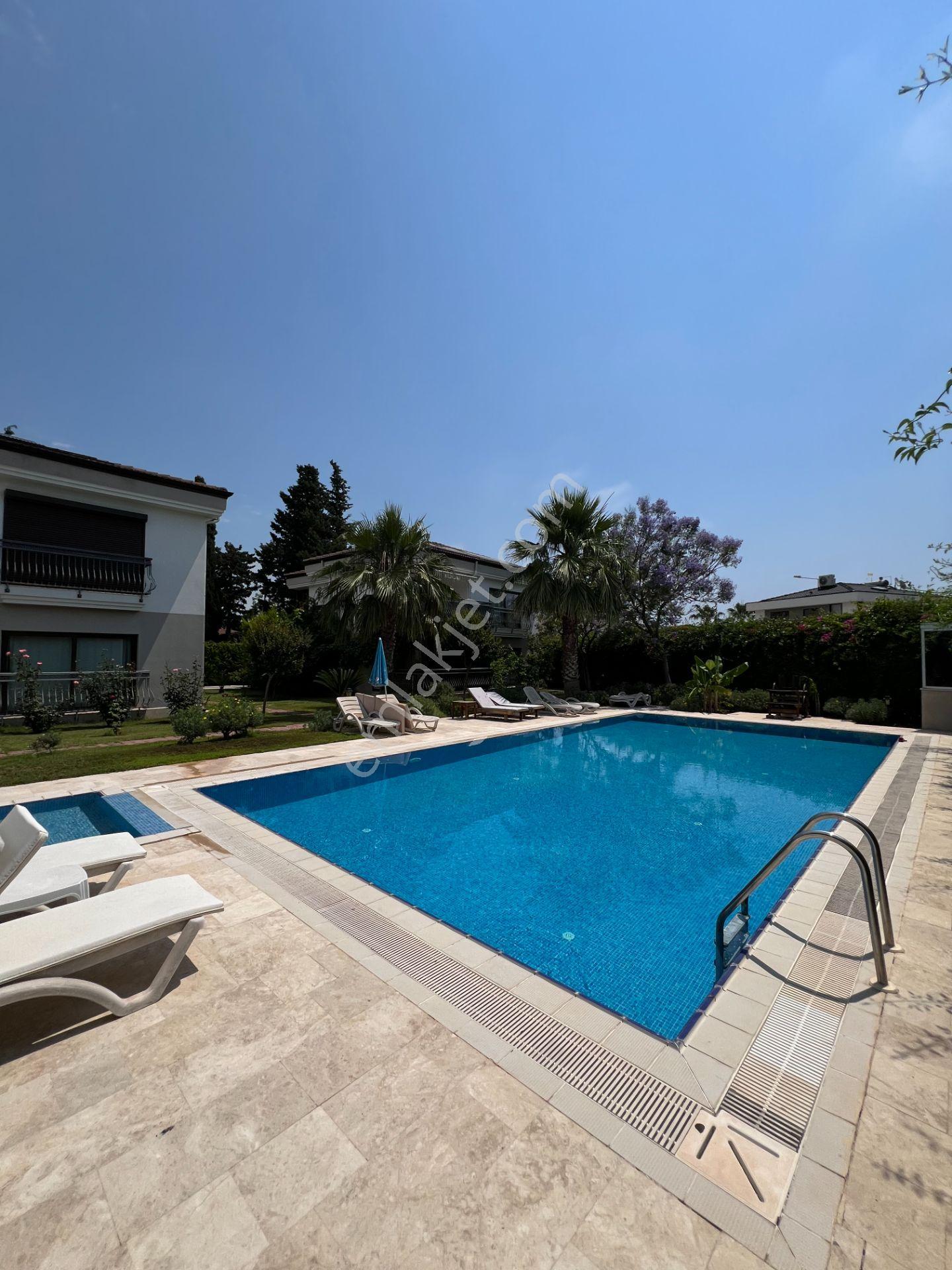 Kemer Çamyuva Jakaranda Sitesi'nde Satılık Bahçe Katı 2+1 Daire - Görsel 22