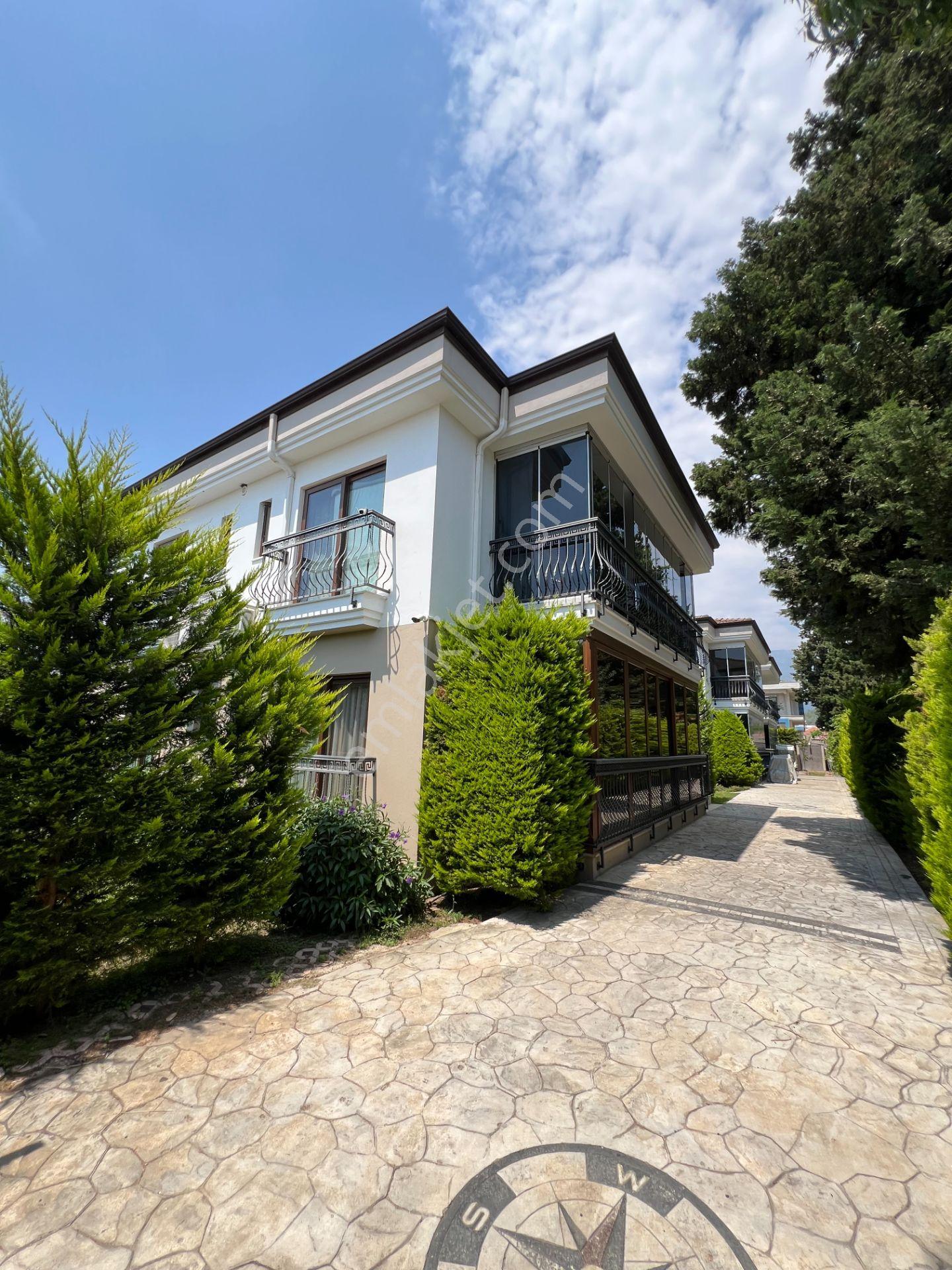 Kemer Çamyuva Jakaranda Sitesi'nde Satılık Bahçe Katı 2+1 Daire - Görsel 30