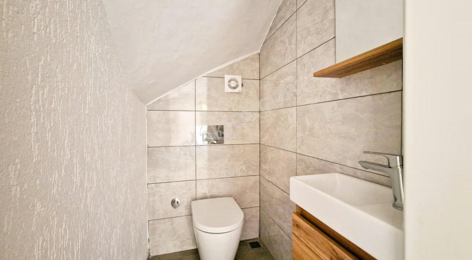 Turgutreis Merkezi Konumda Kiralık Müstakil Dubleks 3+1 Villa - Görsel 8