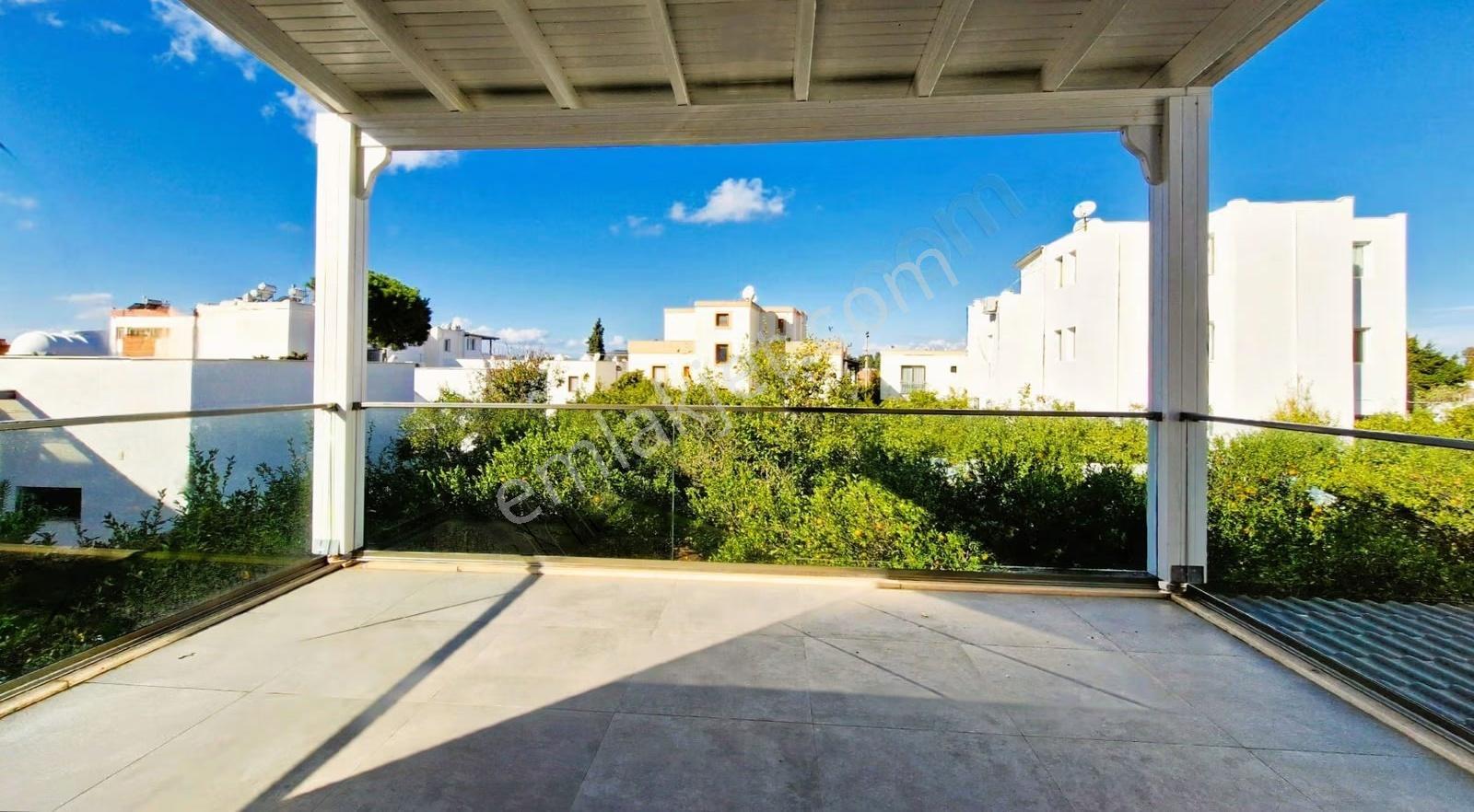 Turgutreis Merkezi Konumda Kiralık Müstakil Dubleks 3+1 Villa