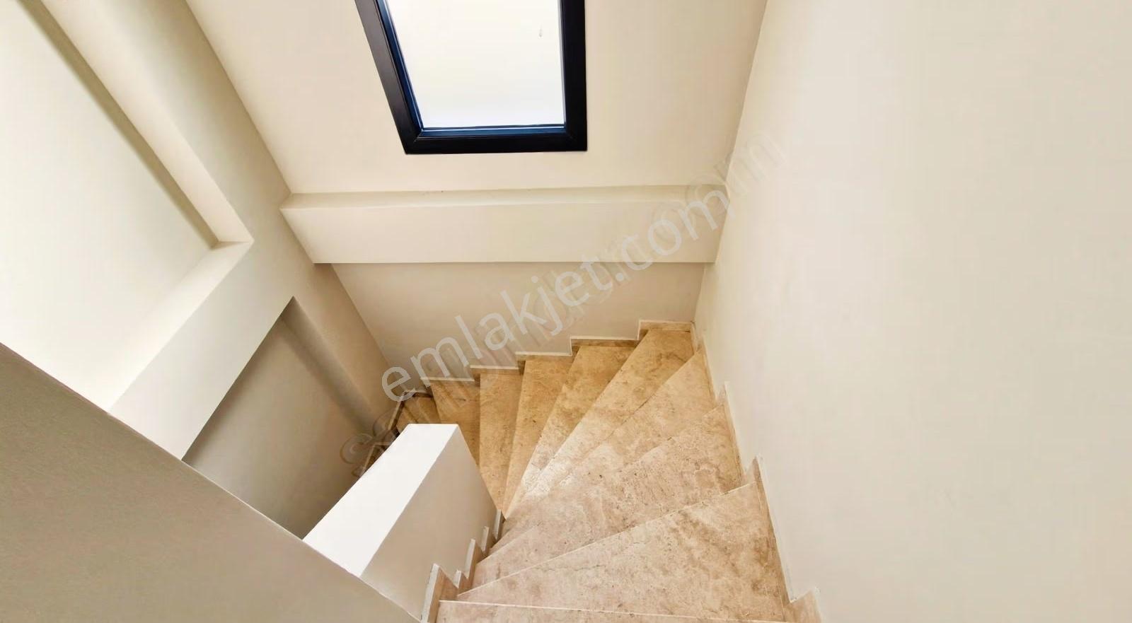 Turgutreis Merkezi Konumda Kiralık Müstakil Dubleks 3+1 Villa - Görsel 9