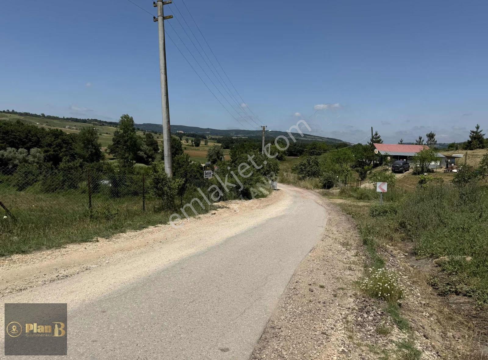 İzmit Böğürgen'de %5 İmarlı, Yola Cepheli Satılı Arazi - Görsel 6