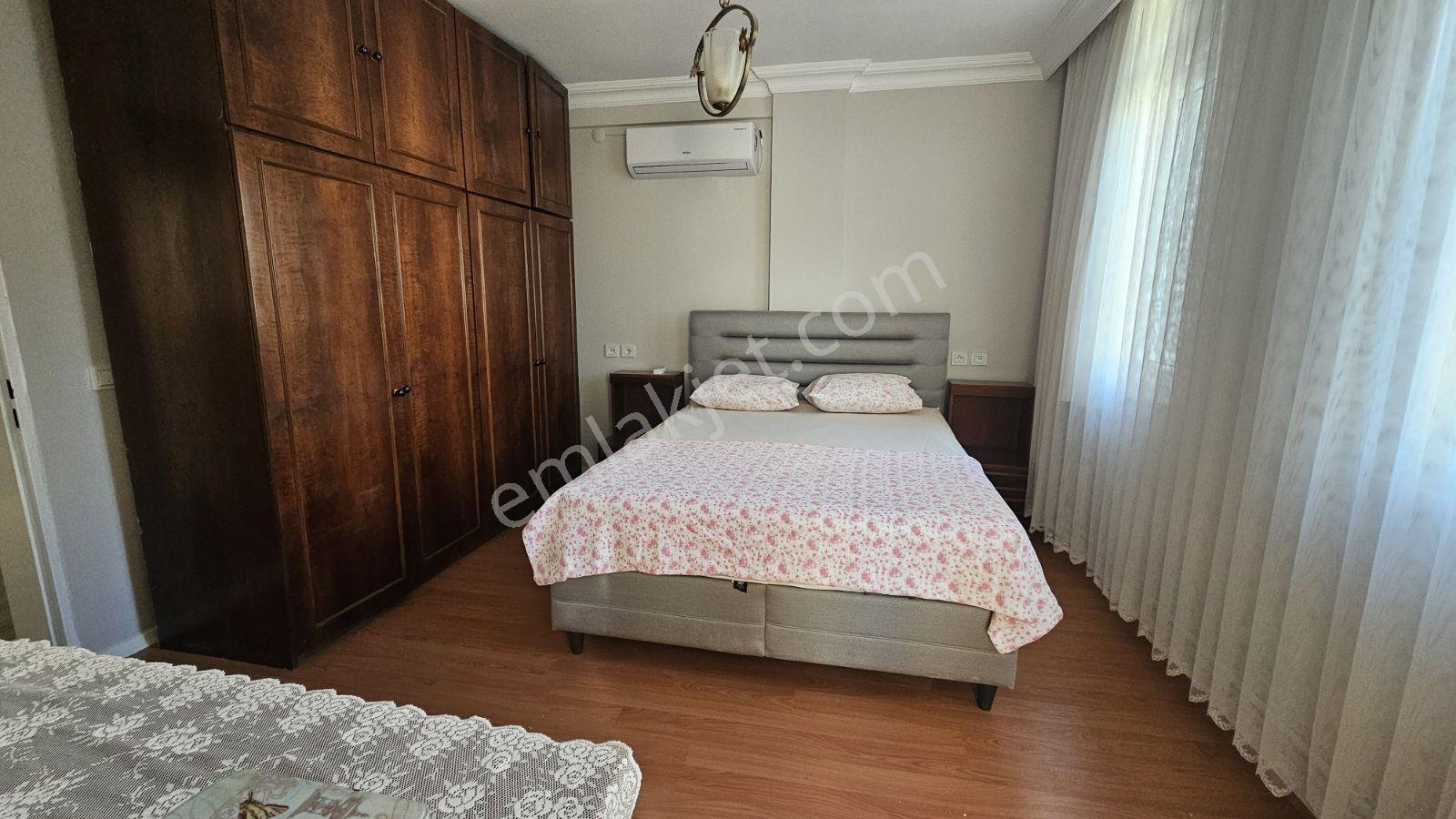 Balo Gayrimenkul'den Havuzlu Sitede Kiralık Villa - Görsel 21