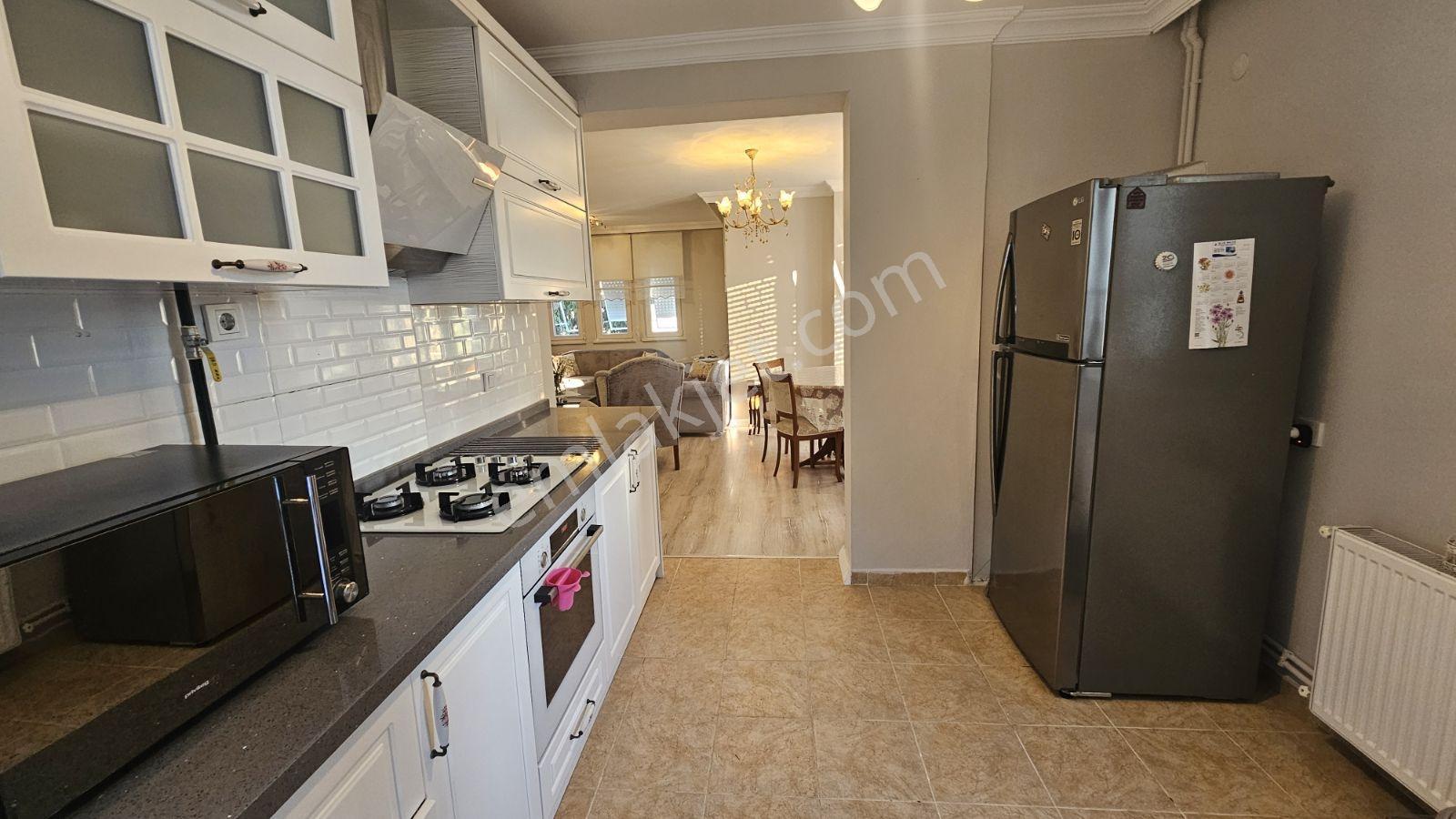 Balo Gayrimenkul'den Havuzlu Sitede Kiralık Villa - Görsel 7