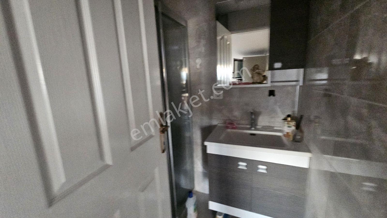 Balo Gayrimenkul'den Havuzlu Sitede Kiralık Villa - Görsel 18