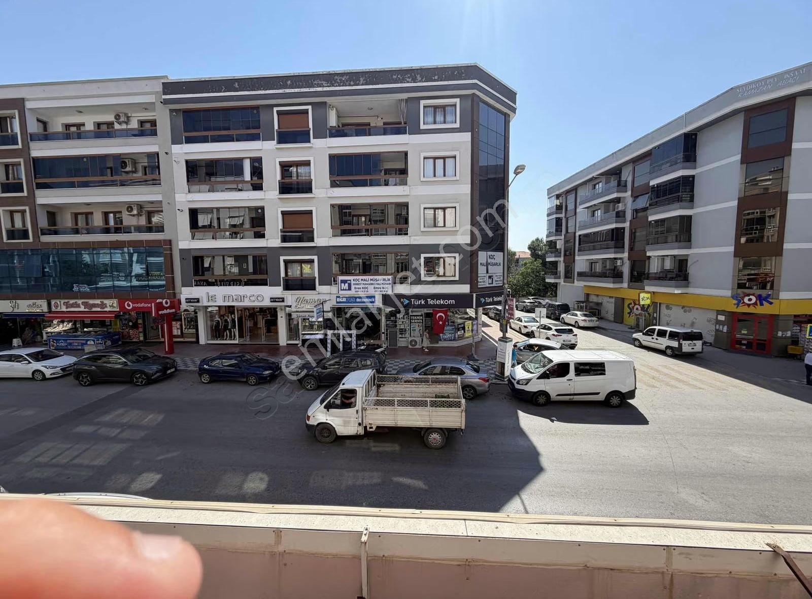 Menderes Kasımpaşa Mahallesinde Kiralık 3+1 - Görsel 23