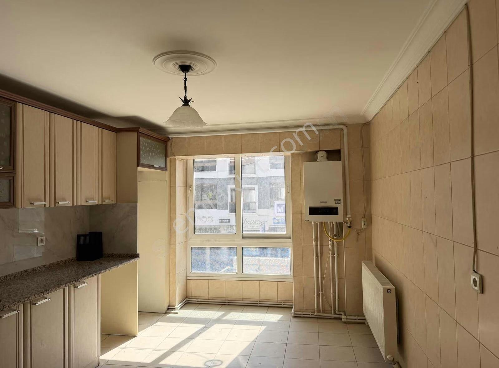 Menderes Kasımpaşa Mahallesinde Kiralık 3+1 - Görsel 19