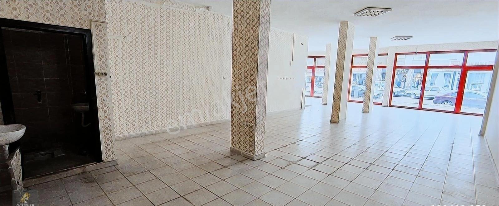 Cadde Üstü İşlek Noktada 300m2 Satılık Depolu Köşebaşı Dükkan - Görsel 4