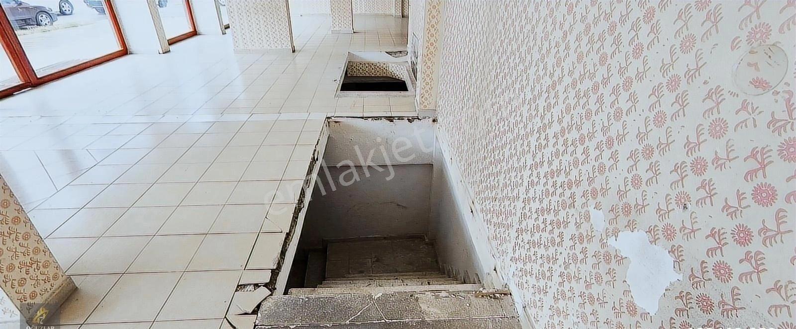 Cadde Üstü İşlek Noktada 300m2 Satılık Depolu Köşebaşı Dükkan - Görsel 29