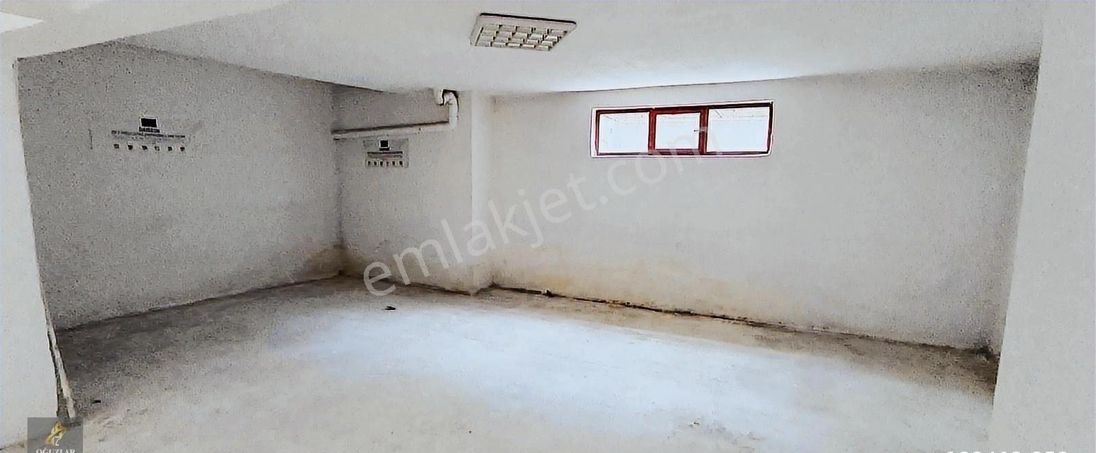 Cadde Üstü İşlek Noktada 300m2 Satılık Depolu Köşebaşı Dükkan - Görsel 30