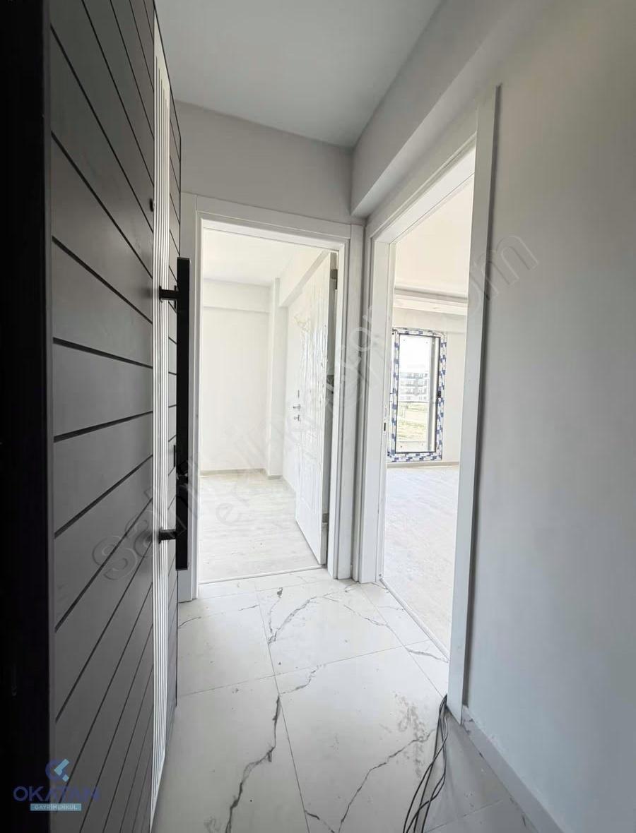 Muradıye Mahallesinde 1+1 Açık Mutfak Havuzlu Kiralık Daire