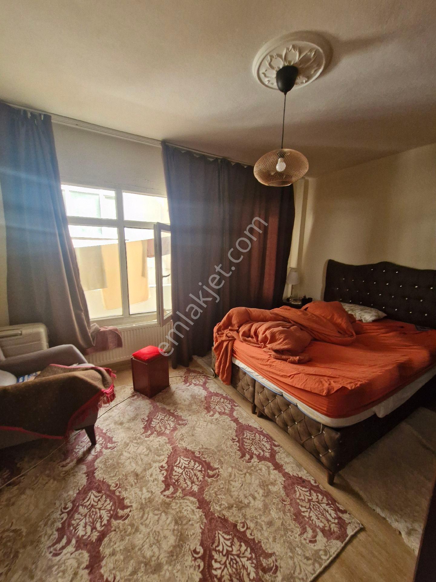 Küçükçekmece Cennet Mah. Satılık Yatırımlık 80 M2 2+1 Arakat - Görsel 6