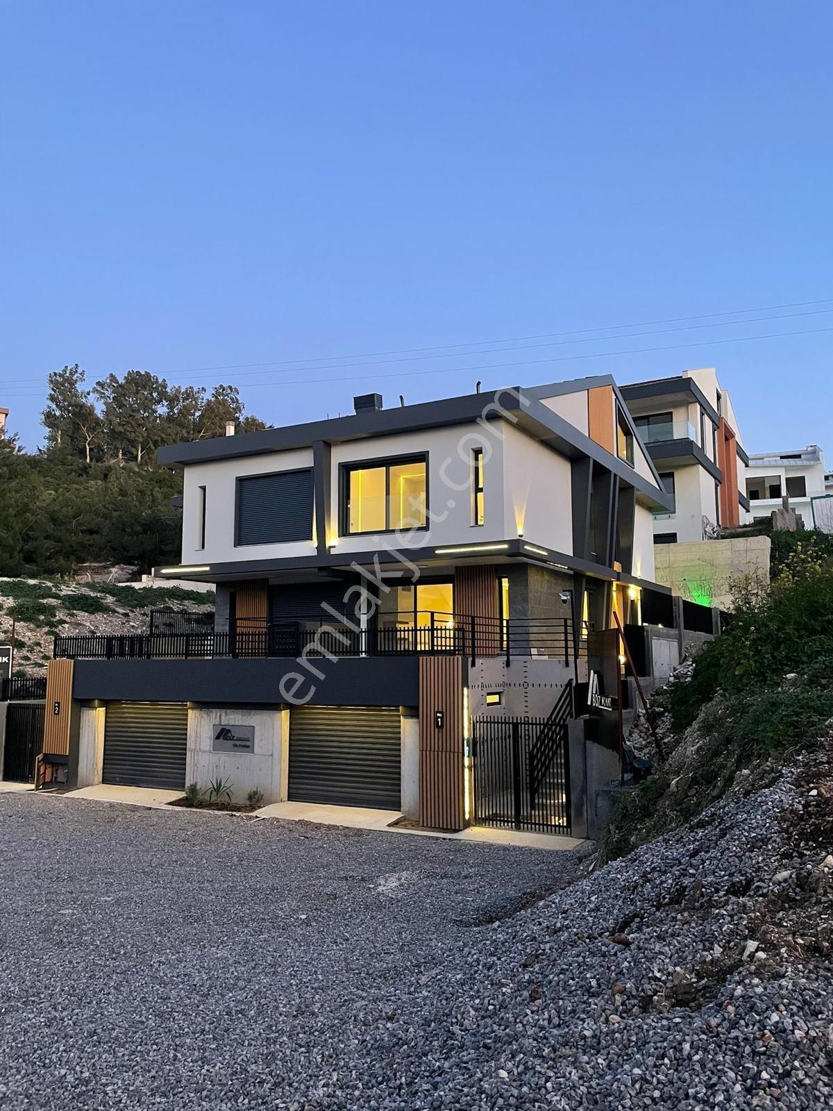 İzmir Urla Ted Koleji Yakını Deniz Manzaralı Villa - Görsel 22