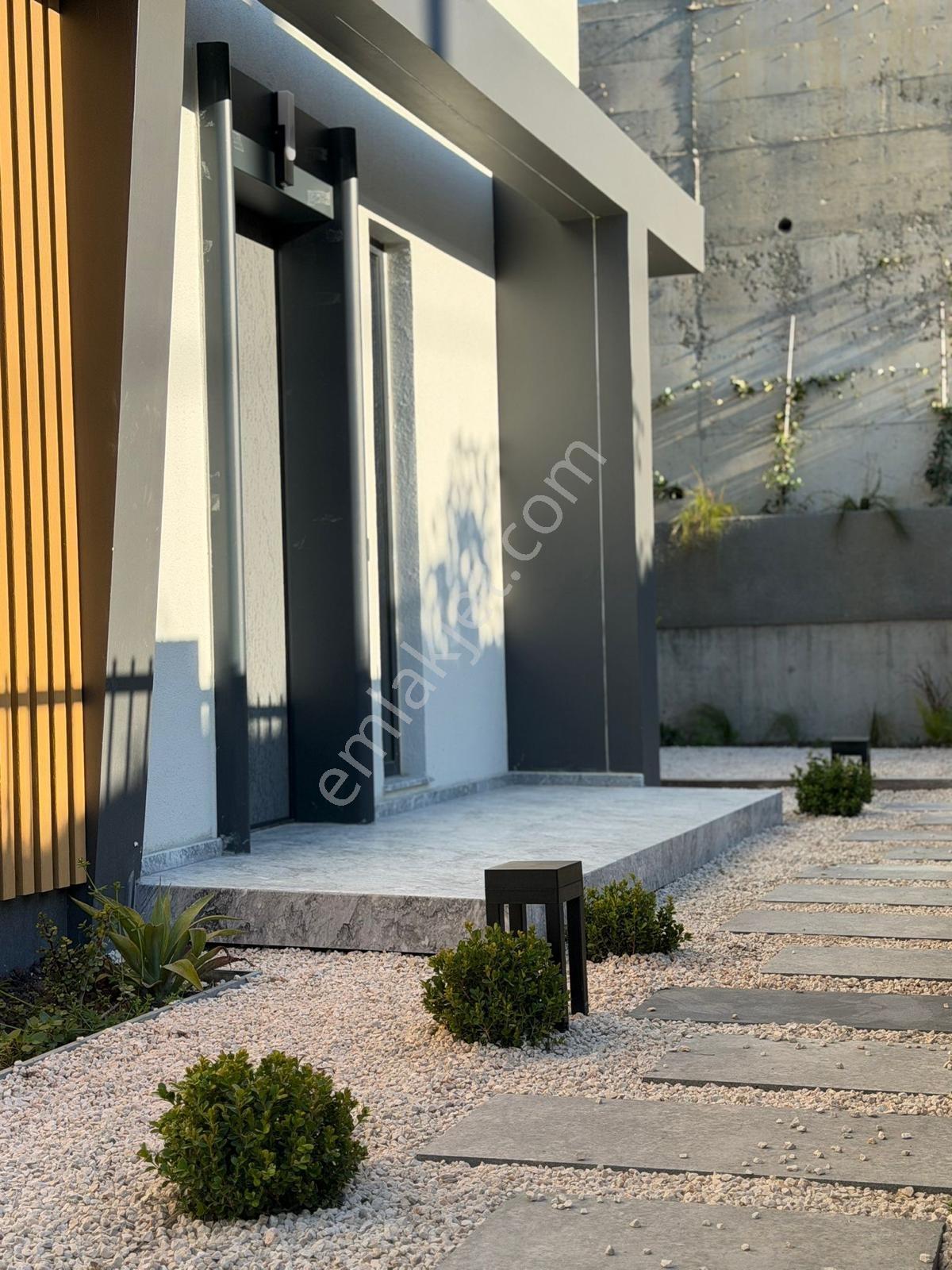 İzmir Urla Ted Koleji Yakını Deniz Manzaralı Villa - Görsel 20