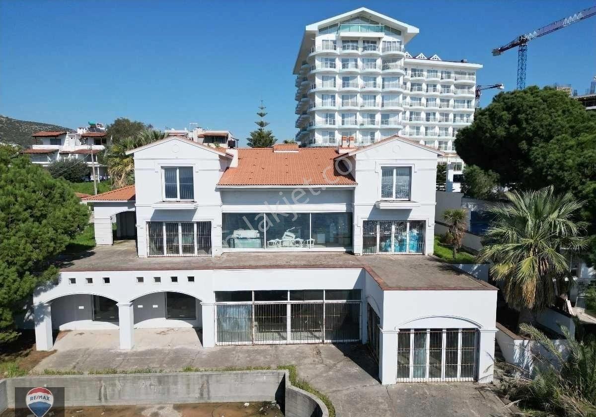 Kuşadası Denize Sıfır Satılık Malikane Özel Plajlı - Görsel 7