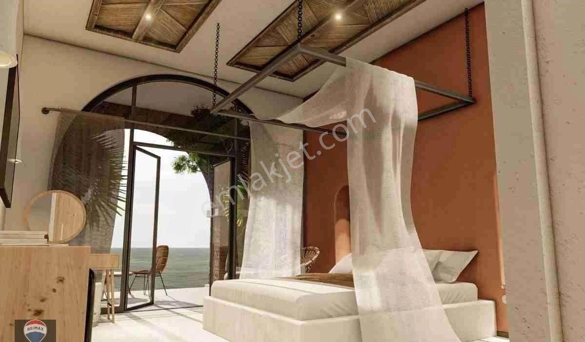 Kuşadası Denize Sıfır Satılık Malikane Özel Plajlı - Görsel 22
