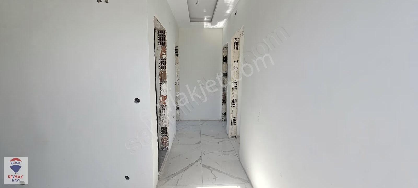 Remax Mavi Yazlık'ta 4+1 Geniş Bahçeli Ve Teraslı Satılık Villa - Görsel 8