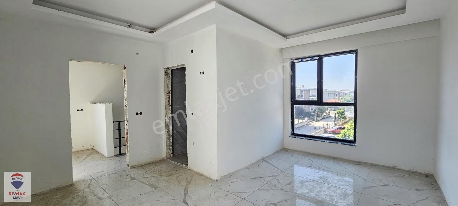 Remax Mavi Yazlık'ta 4+1 Geniş Bahçeli Ve Teraslı Satılık Villa - Görsel 20