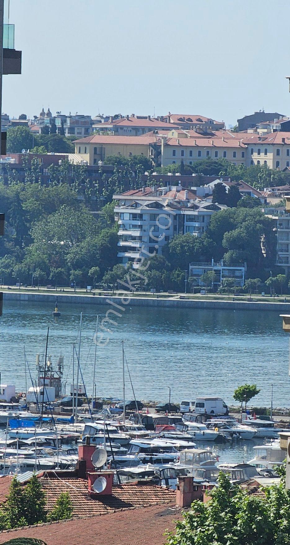 Mega'dan Fenerbahçe De 210 M2 4+1 Katta Tek Deniz Manzaralı Eb.banyolu Ferah Kiralık