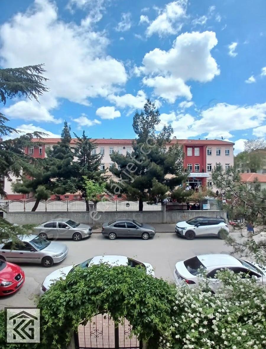 Kocalardan Millet Bahçesi Yakını Aydoğdu Mahallesi Arakat 2+1 - Görsel 14