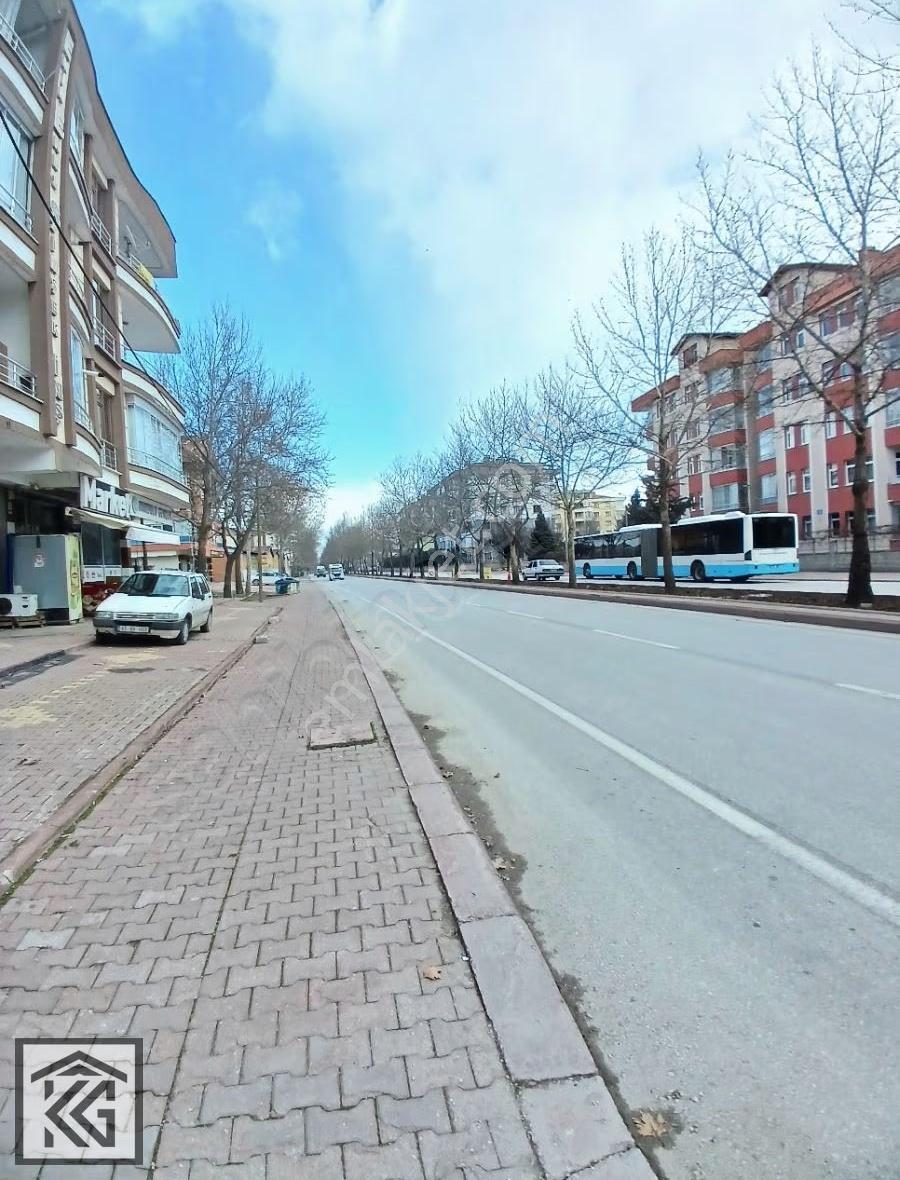 Kocalardan Kto Adliye Şehir Hastanesi Yakını Masrafsı Geniş 3+1 - Görsel 5