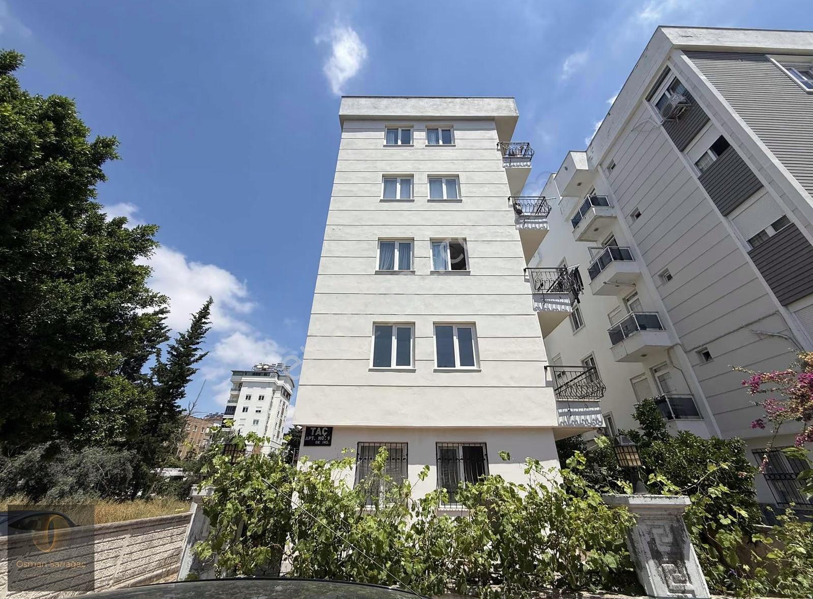 Kızıltoprakta Ayrı Mutfaklı 2+1 Satılık Daire