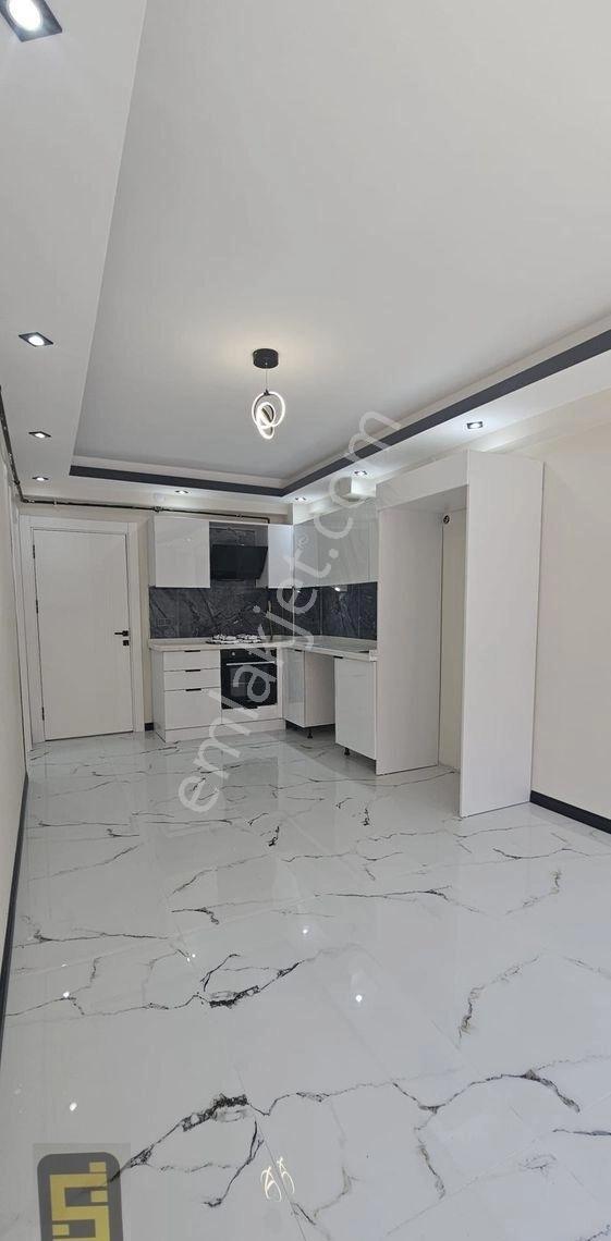 Sünbül İnşaat Emlak'tan Z.ısıtma Lüx Kiralık 1+1