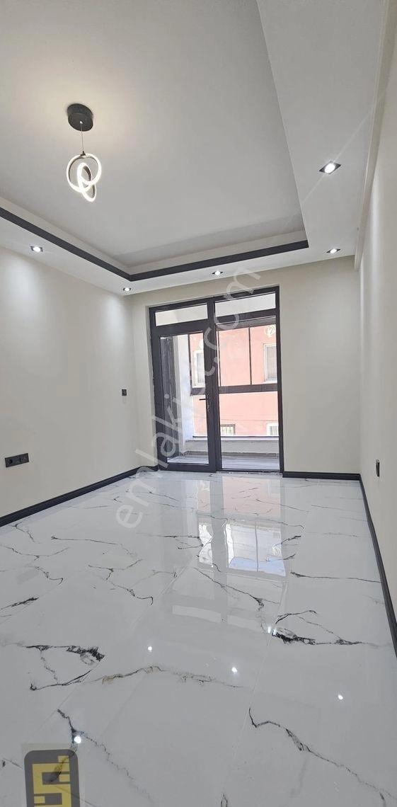 Sünbül İnşaat Emlak'tan Z.ısıtma Lüx Kiralık 1+1 - Görsel 13
