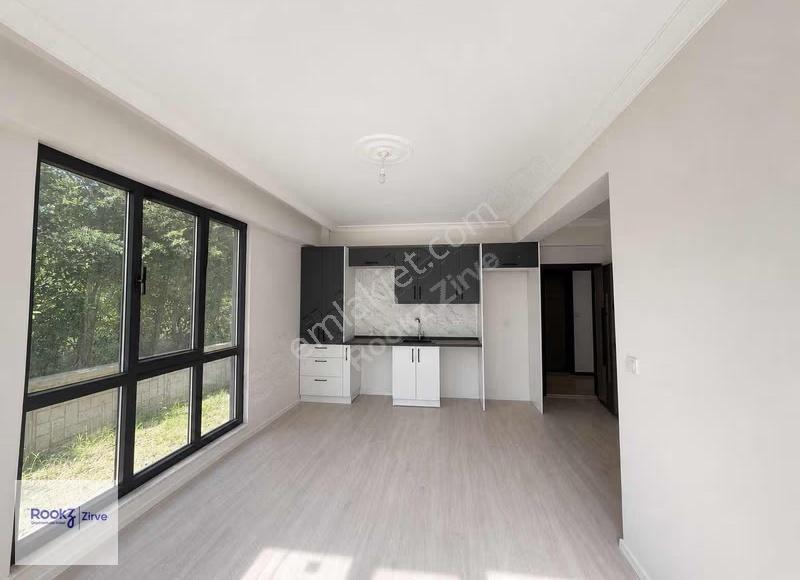 Yalova Çiftlikköy'de Sıfır 1+1 Daire: Yatırım Fırsatı!