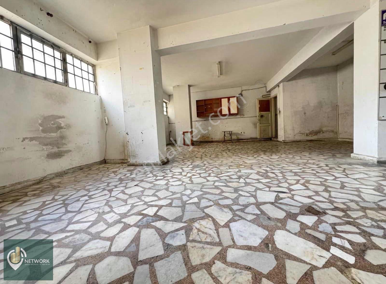 +cadde Dibi+çoğu İş İçin Uygun-bölünmeye Müsait Tuvaleti Mevcut - Görsel 3