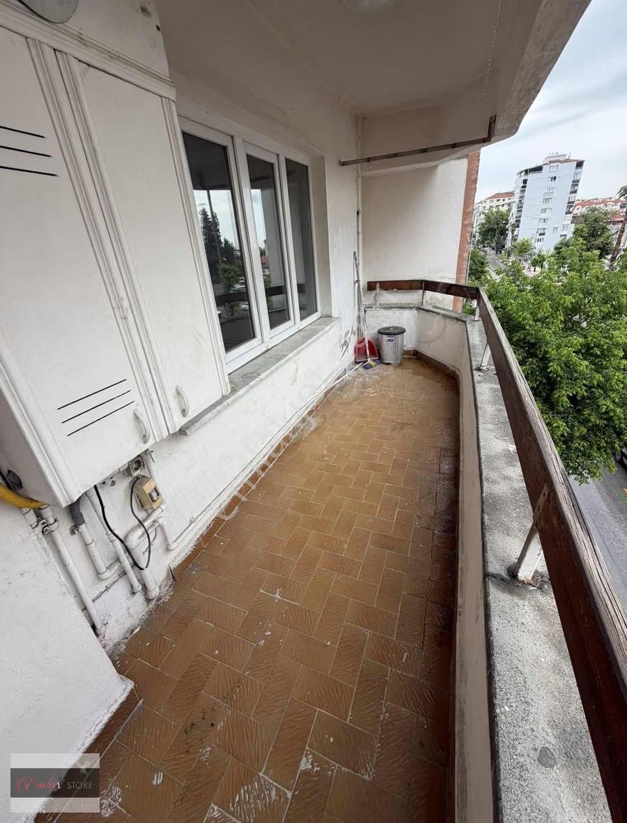 İstiklal Yse ' De Ara Kat Asansörlü İçi Yenilenmiş Geniş Daire! - Görsel 10
