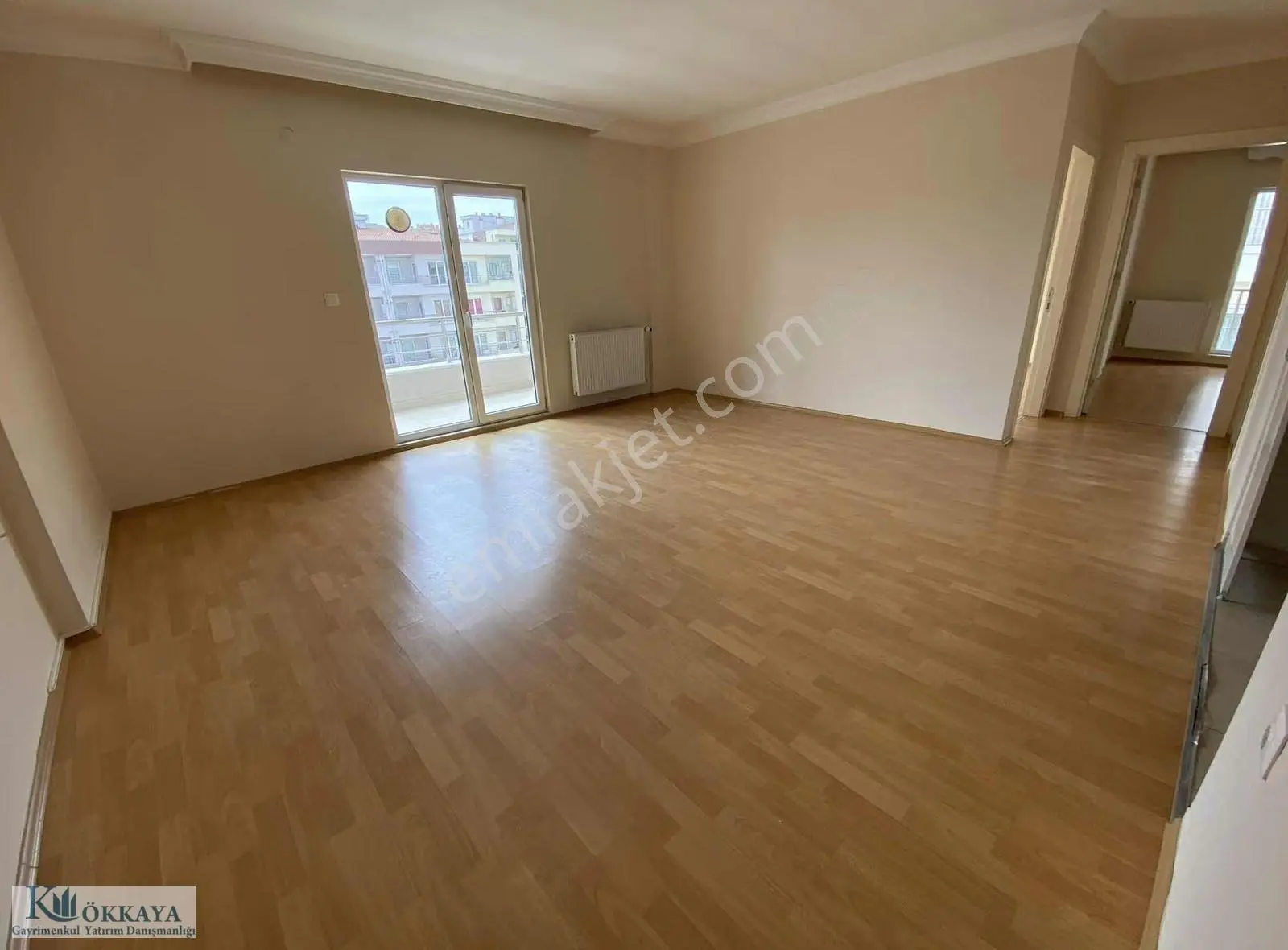 Kökkaya'dan Görükle'de Cadde Üstü Geniş 2+1 Eşyasız Aile Dairesi - Görsel 2