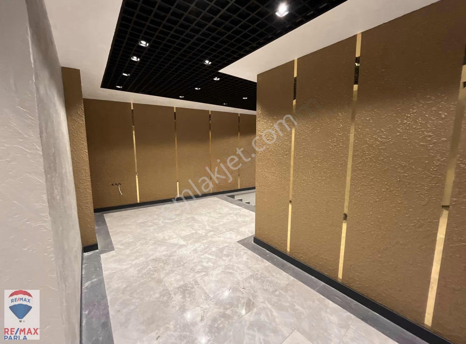 Remax İbrahim Bülbül- Samsun Atakum Anayola Cephe Satılık Ofis - Görsel 12