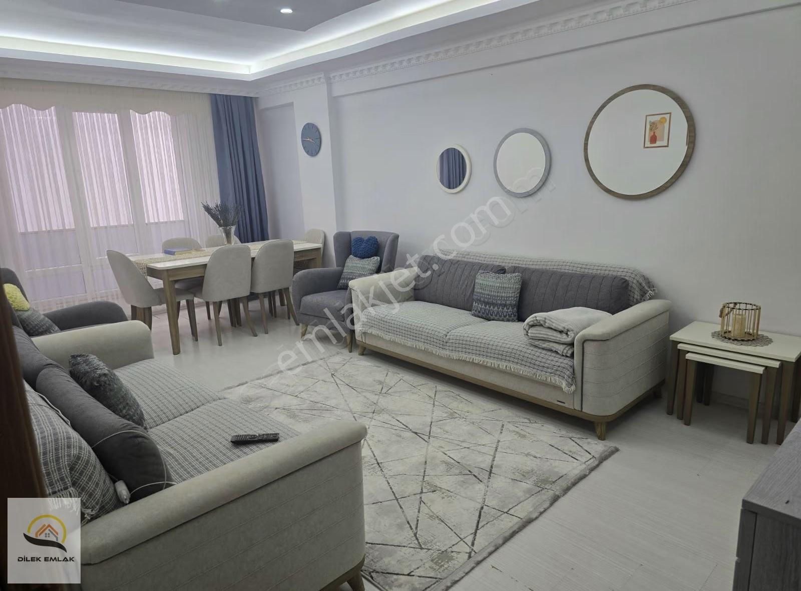 Kapaklı'da Merkezi Konumda İskanlı Asansörlü 3+1-125m2 Daire