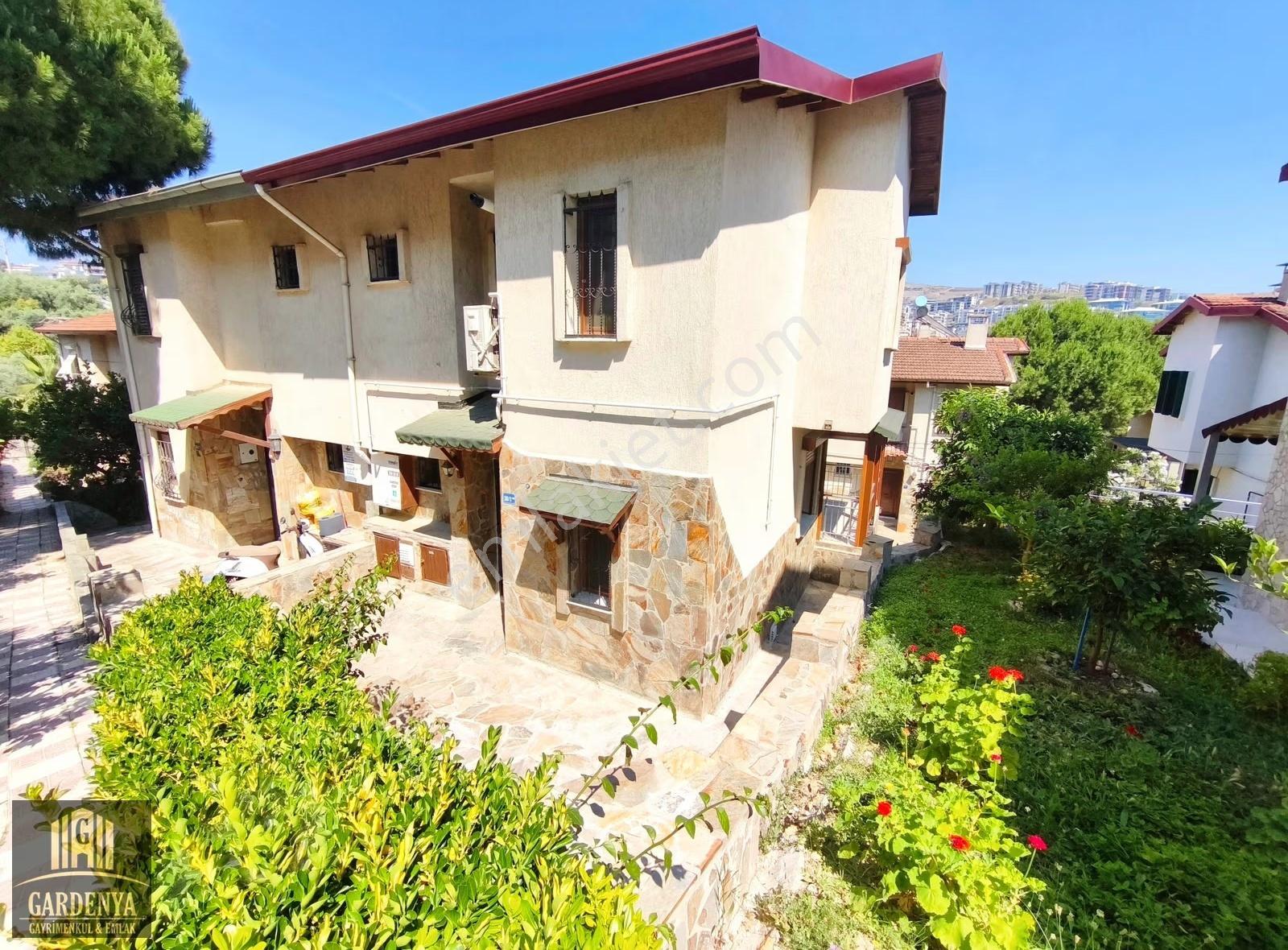 Fırsat Villa Kadınlar Denizi 5+2 Havuzlu Site - Görsel 15