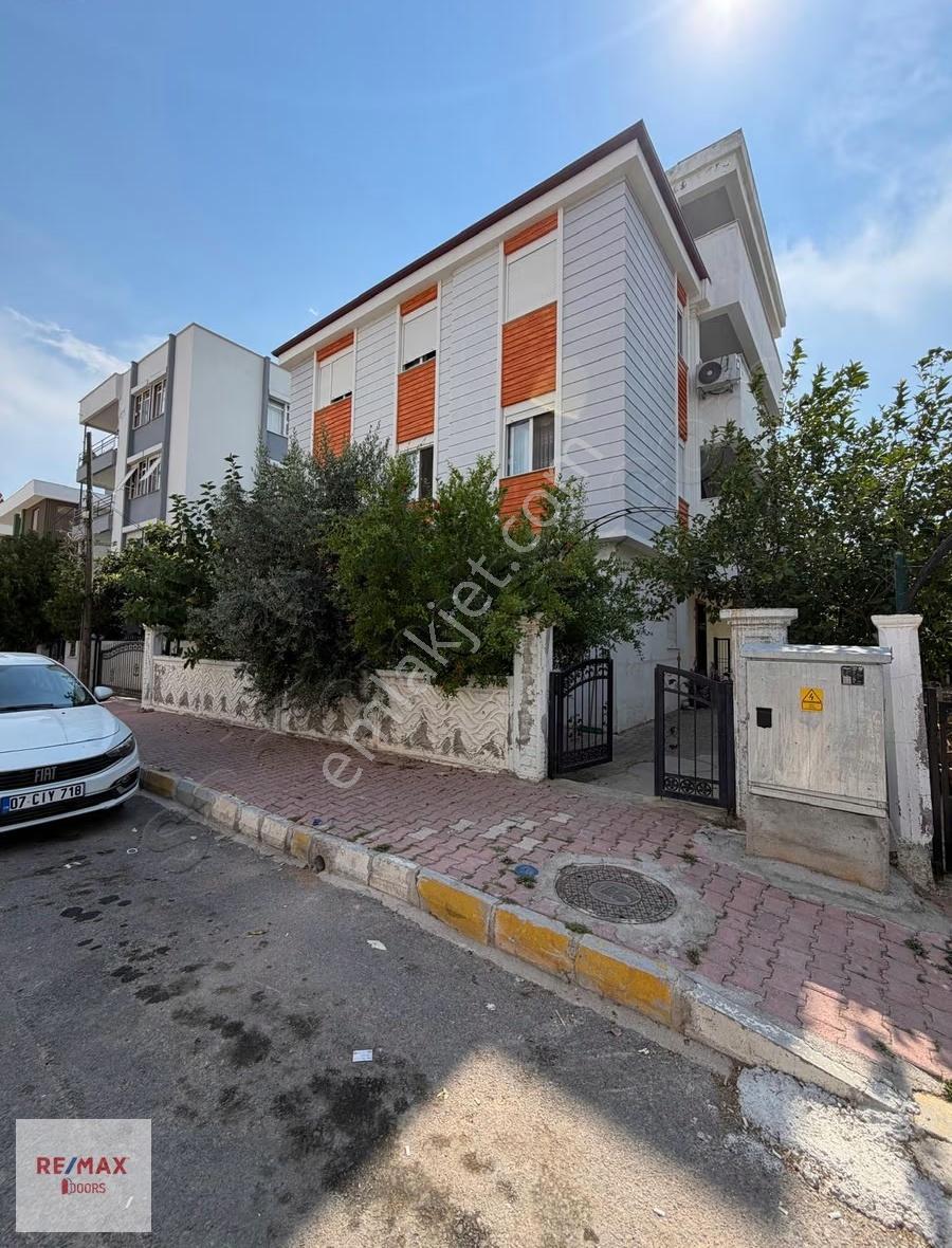 Kepez Varsak'da 2+1 Ayrı Mutfaklı Kiralık Daire - Görsel 2