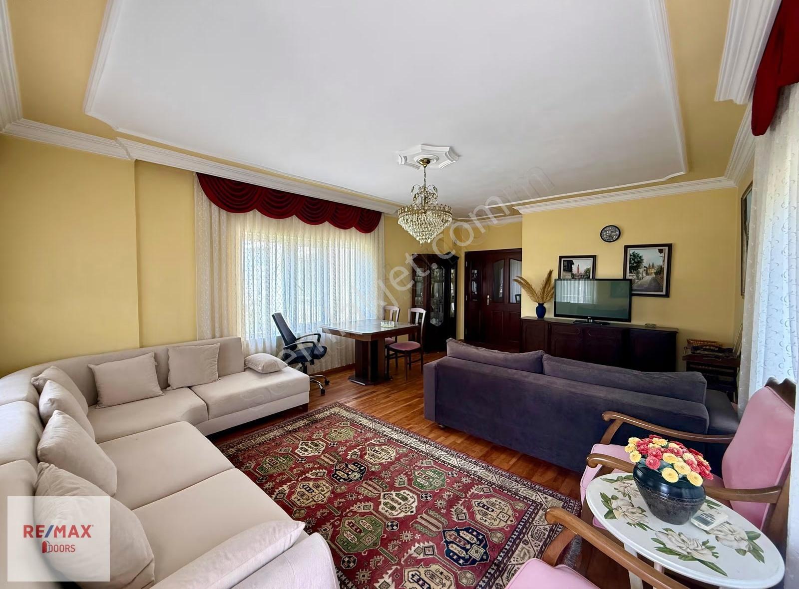 Altınkumda Site İçerisinde Eşyalı 3+1 Kiralık Daire - Görsel 6