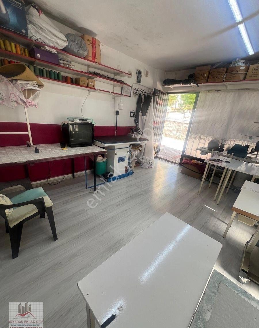 Arkadaş Emlaktan Gülabibey Mah. Kaskaslar Cami Arka Sokağında Satılık Dükkan - Görsel 8