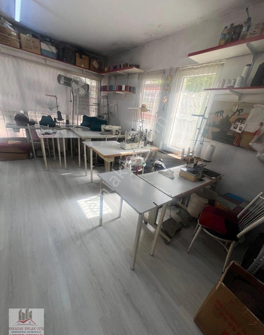 Arkadaş Emlaktan Gülabibey Mah. Kaskaslar Cami Arka Sokağında Satılık Dükkan - Görsel 10