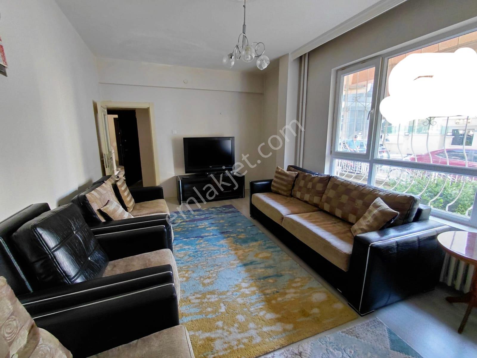 Afyon Tezcan Emlaktan Dervişpaşa Mah 2+1 Eşyalı Daire - Görsel 3