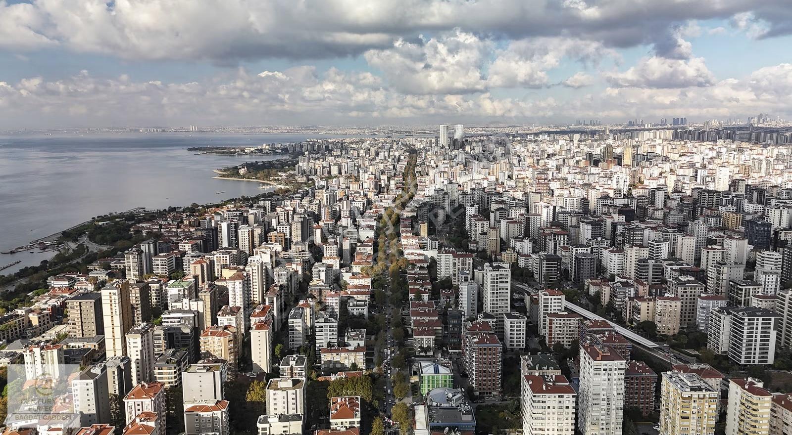 Caddebostan İskele Sokakta Devren Kiralık Dükkan