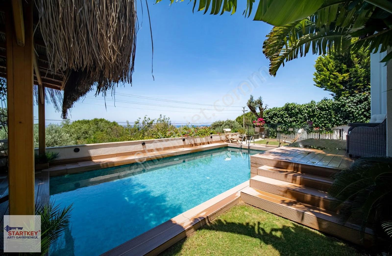 Çeşme Paşalimanı, Deniz Manzaralı Müstakil Bahçeli Satılık Villa - Görsel 33