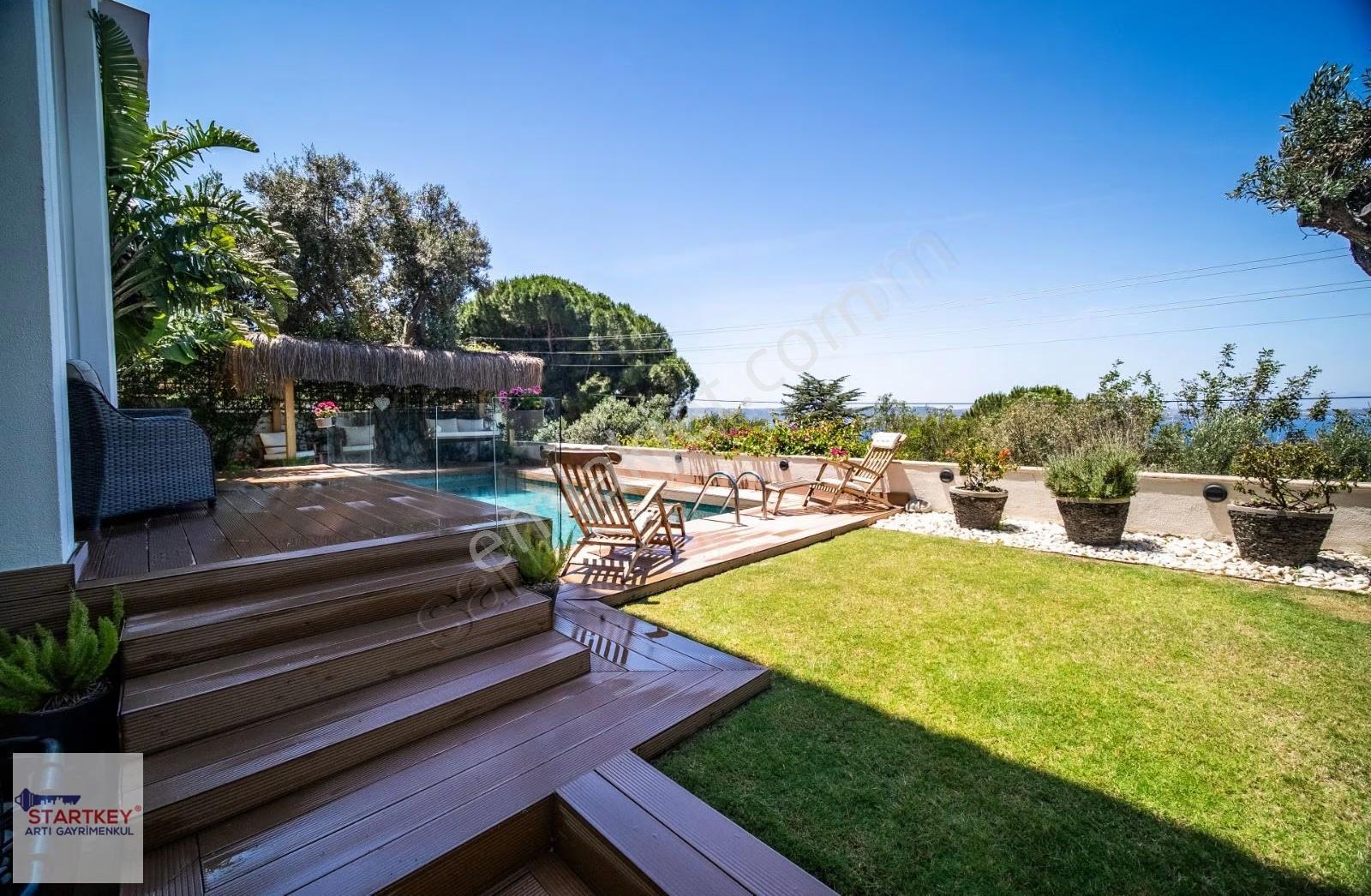 Çeşme Paşalimanı, Deniz Manzaralı Müstakil Bahçeli Satılık Villa - Görsel 14