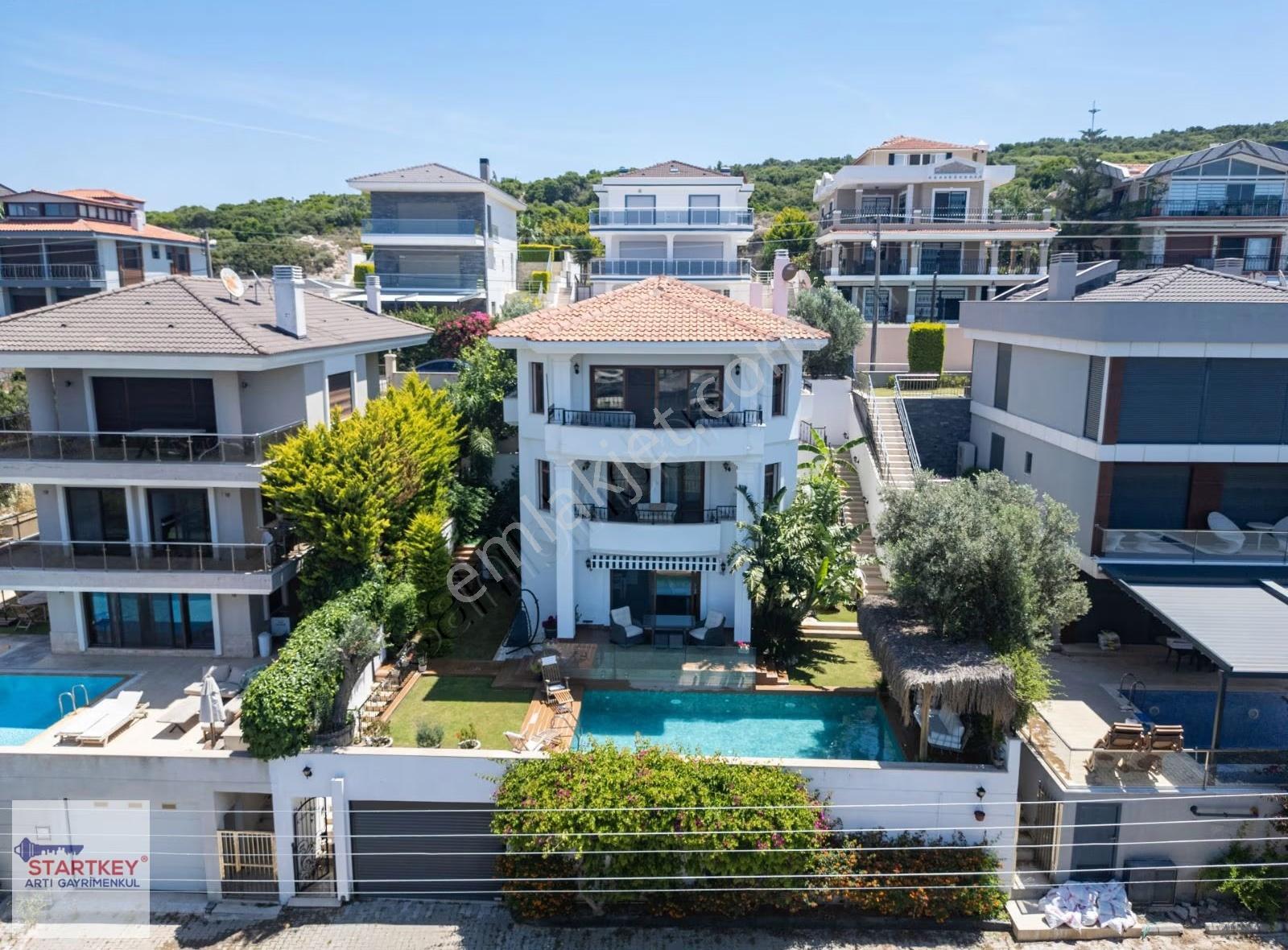 Çeşme Paşalimanı, Deniz Manzaralı Müstakil Bahçeli Satılık Villa - Görsel 17