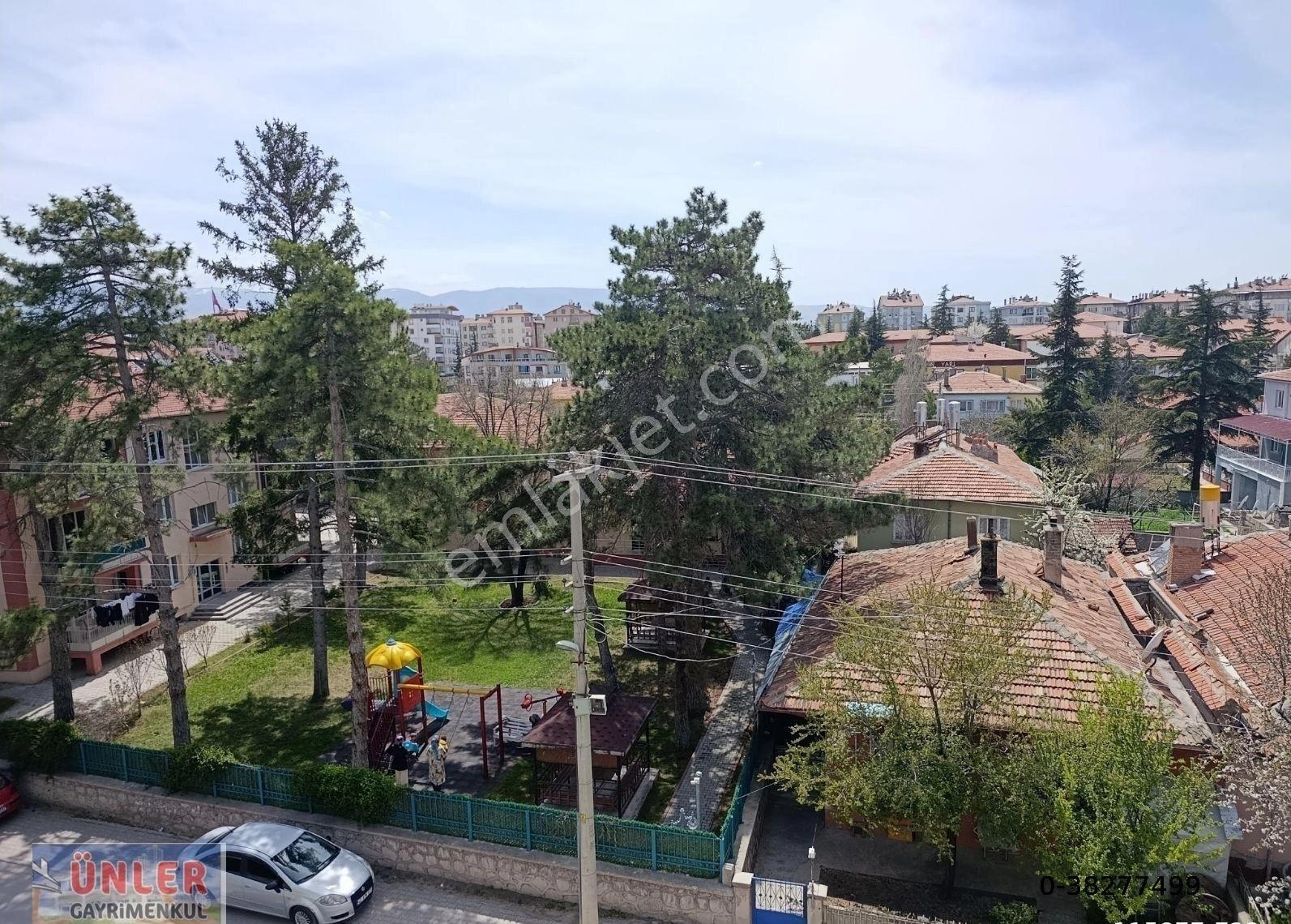 Eti Mahallesi Çiniliköşk Apt Satılık Geniş Komforlu Daire - Görsel 29