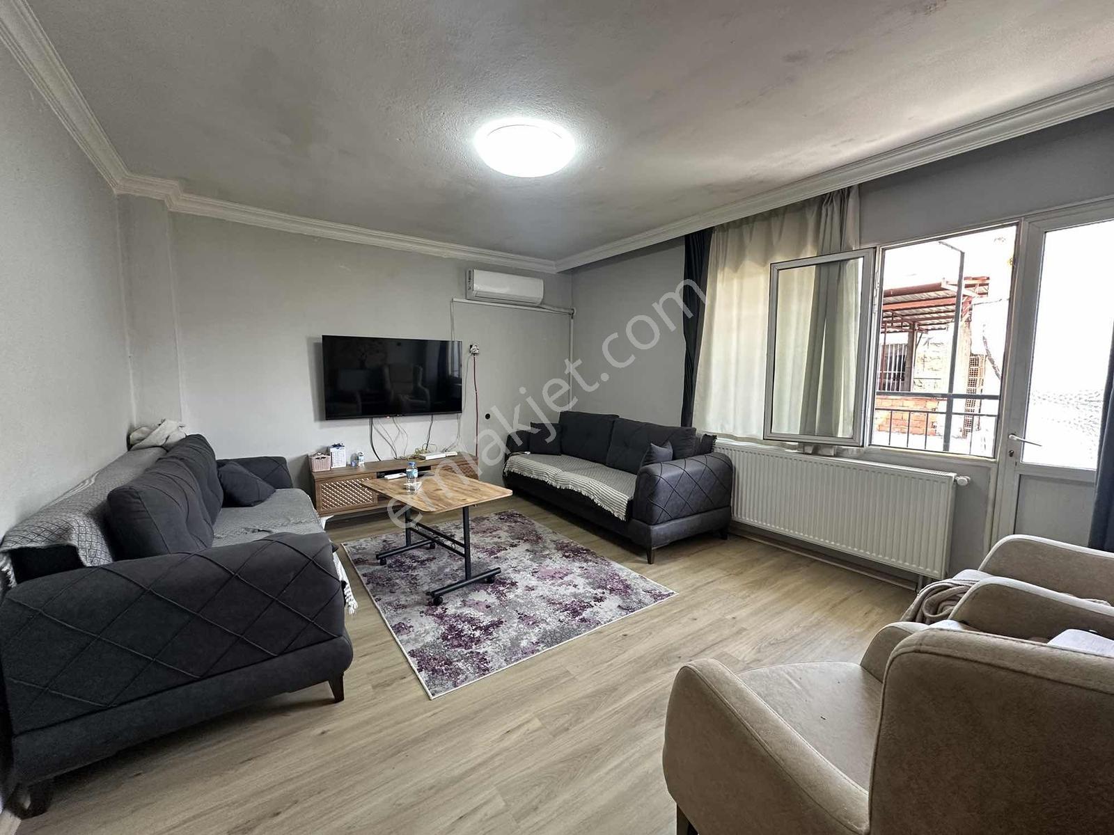 Karabağlar Uğur Mumcu Mah 3+1 Satılık Daire