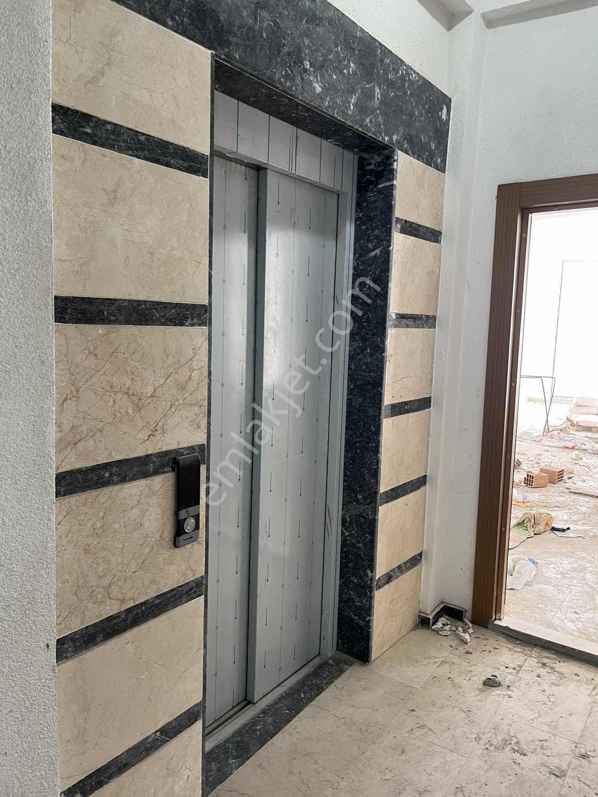 Cadde 3 Katlı 1000 M2 Katlı Dükkan - Görsel 19