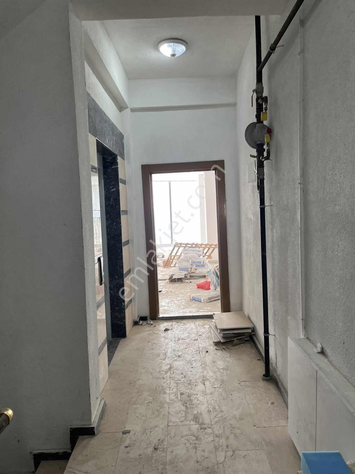Cadde 3 Katlı 1000 M2 Katlı Dükkan - Görsel 34