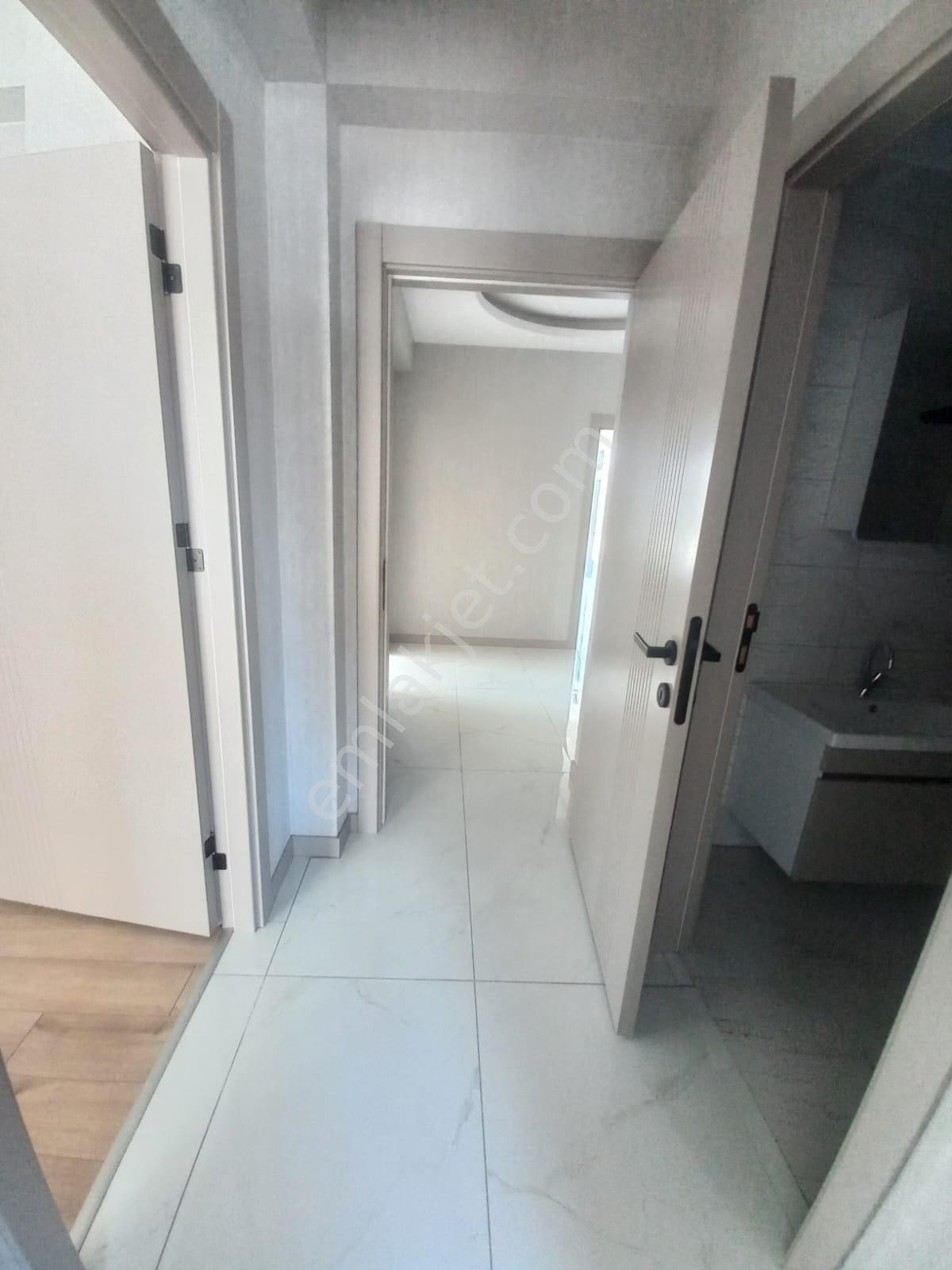 Emrah Çiftci'den Selçuklu Parsana Mah.stadyum Civarı Satılık 3+1 Sıfır Lüks Daireler - Görsel 28