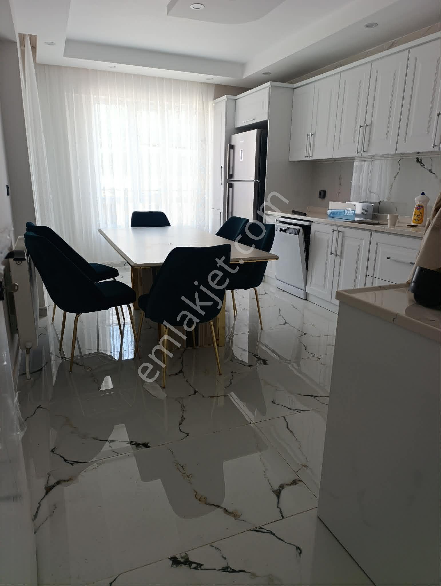 Şarkışla Hsk Rönesans Emlaktan Satılık Kuzey Sitesinde 3+1 Garajlı Sıfır Daire - Görsel 6